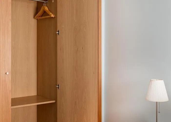 Spacious 3br With Terrace | Apartamento Cascaes