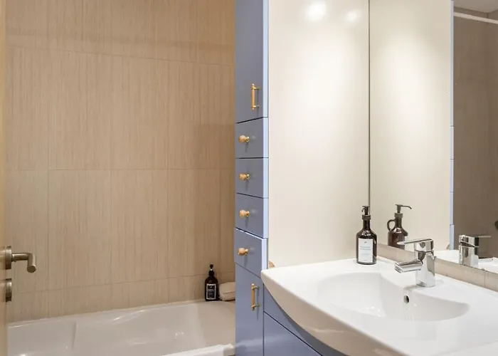 Apartamento Spacious 3br With Terrace |