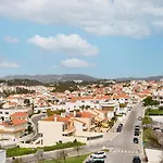 Spacious 3br With Terrace | Cascais