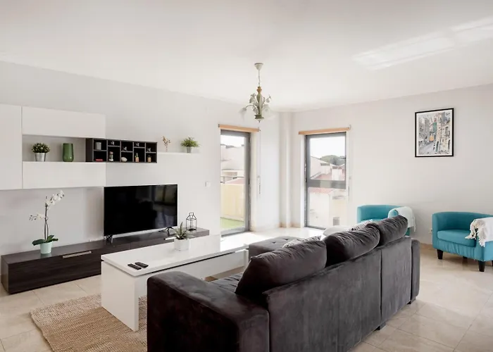 Apartment Spacious 3br With Terrace |