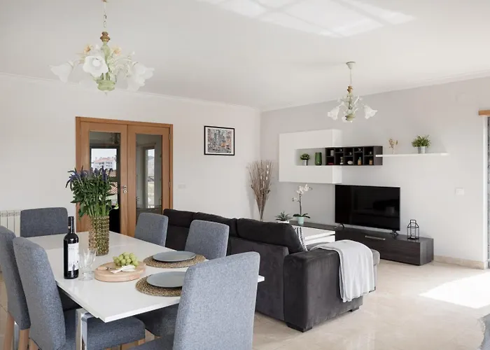 Spacious 3br With Terrace | *