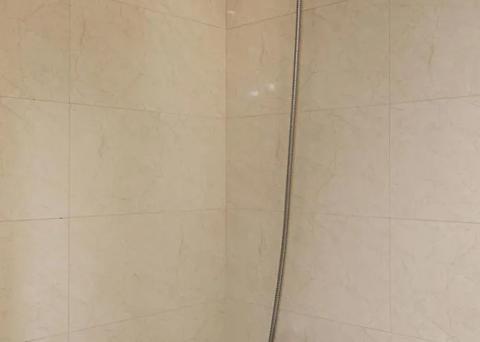 Spacious 3br With Terrace |
