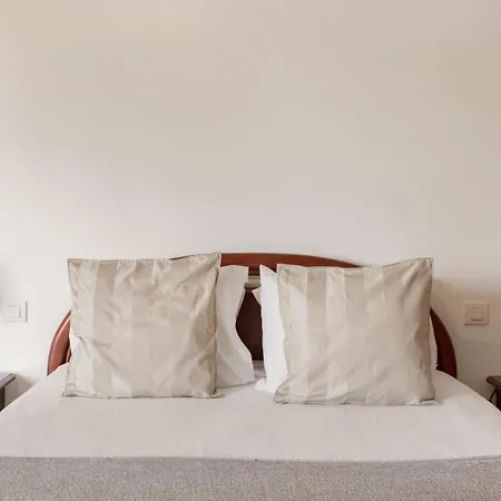 Spacious 3br With Terrace |