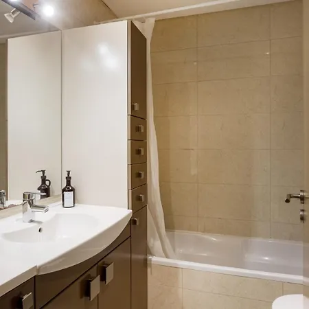 Apartment Spacious 3br With Terrace | Cascais